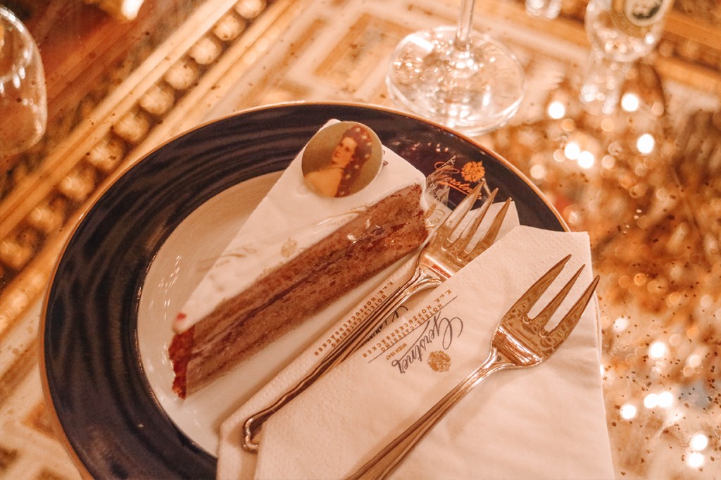 維也納另一間值得去探訪的百年咖啡廳 Gerstner K. u. K.&nbsp;Hofzuckerbäcker